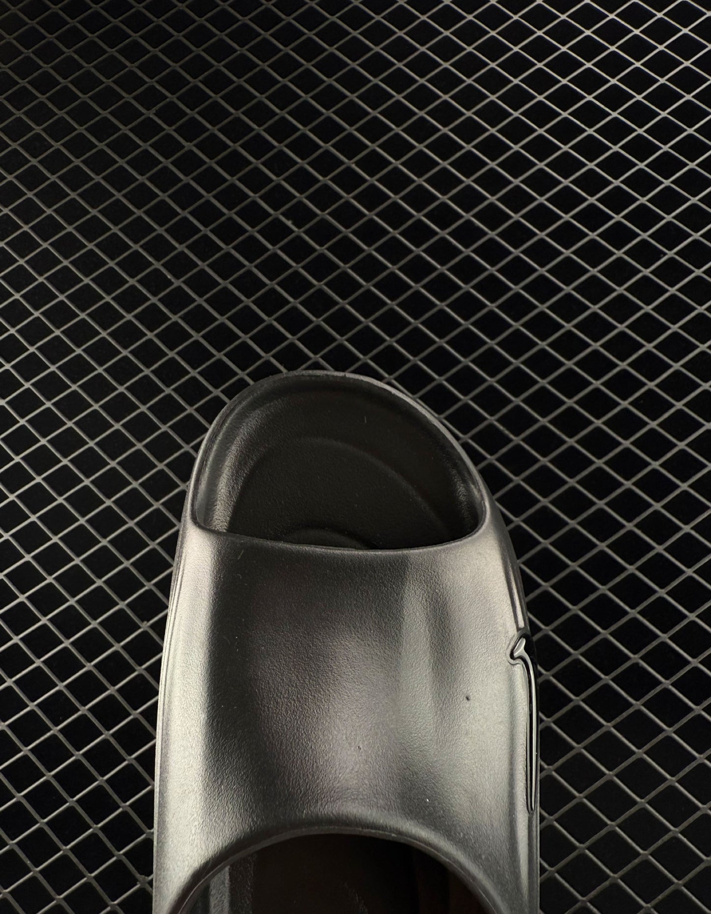 Nike Simple And Comfortable Hole Shoes