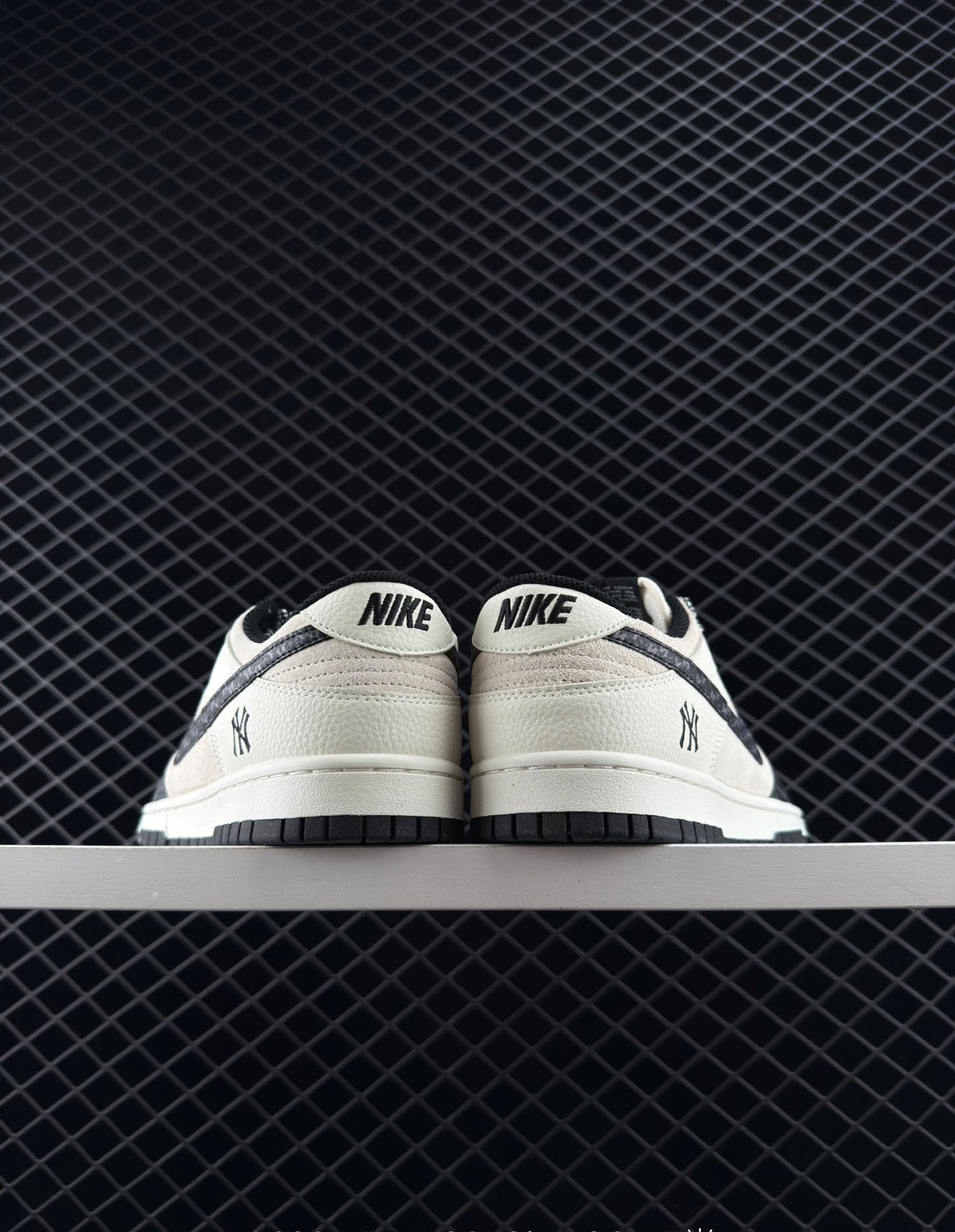 Nike SB Series Low-top Casual Sports Shoes