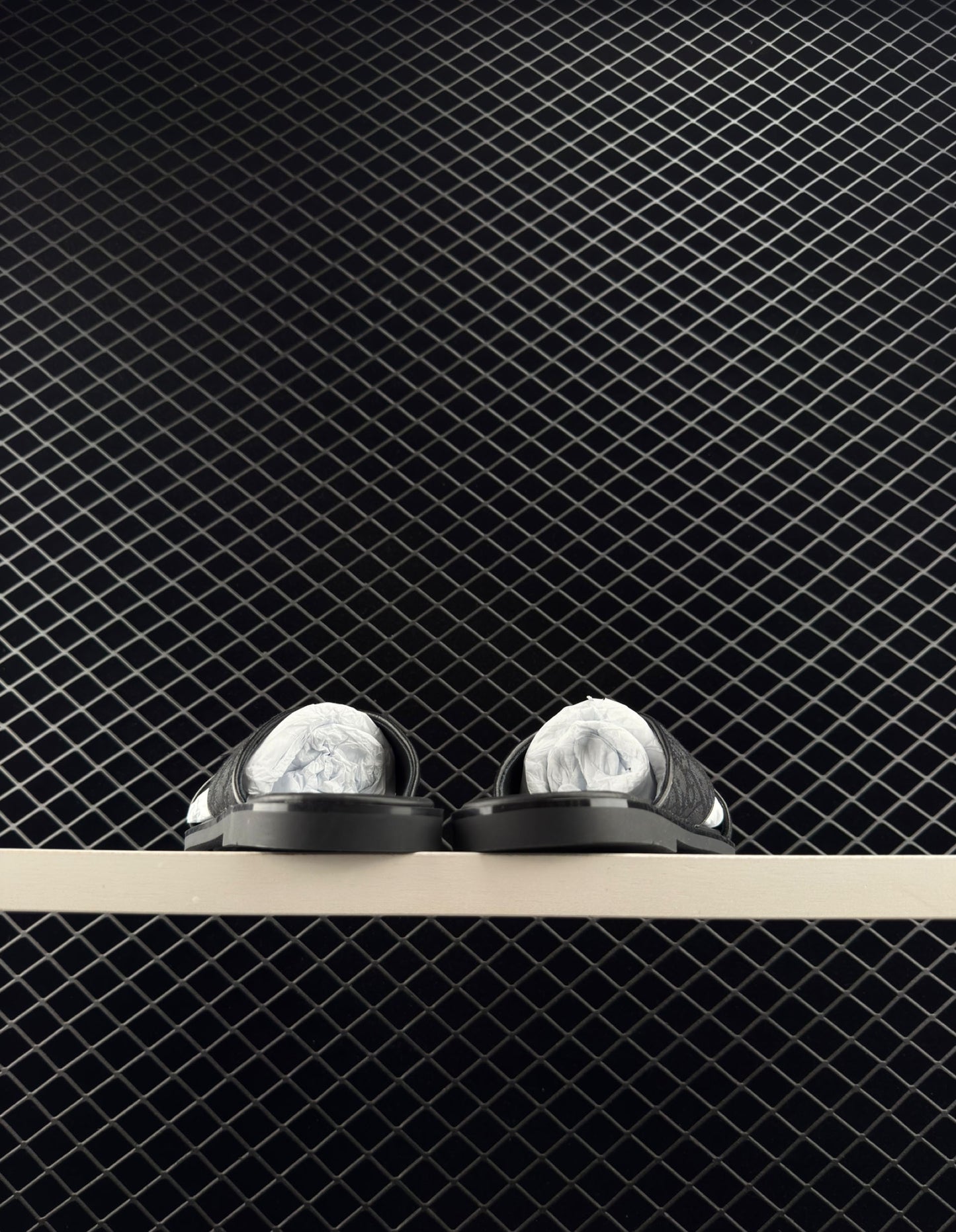 Dior Men's Cross-Bottom Slippers