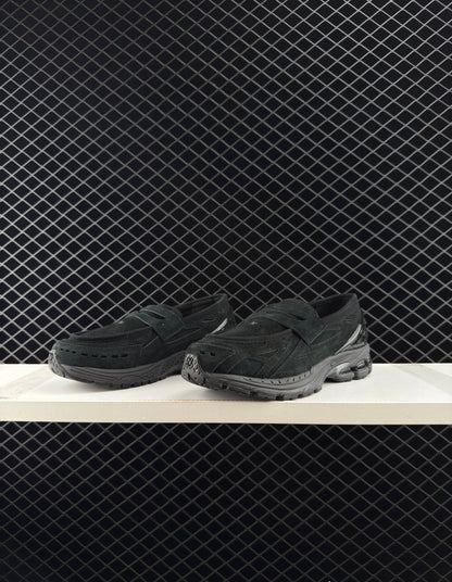 New Balance Dad Style All Black Casual Sneakers