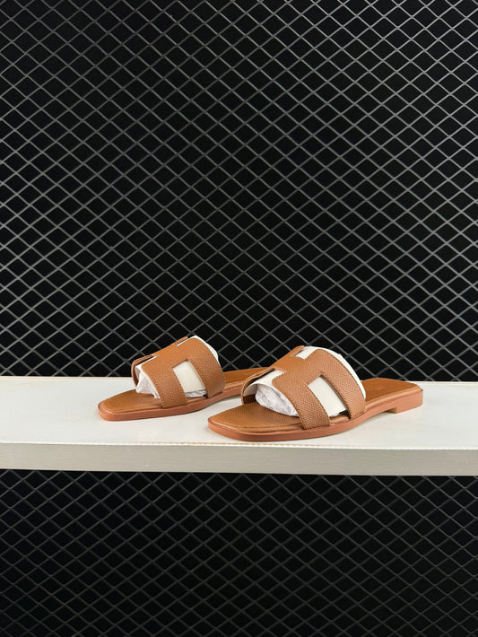 Hermes Vacation Home Essentials Flat Slippers with Large Soles