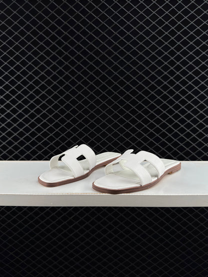 Hermes White Vacation Home Essentials Flat Slippers with Large Soles