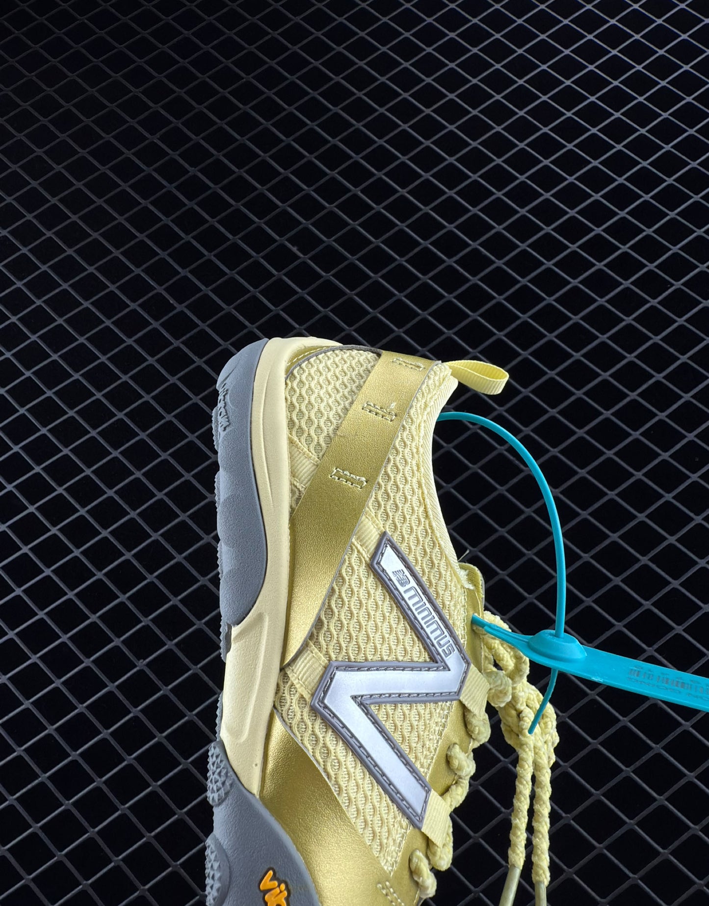 New Balance Anti-slip Lightweight Low-top Running Shoes