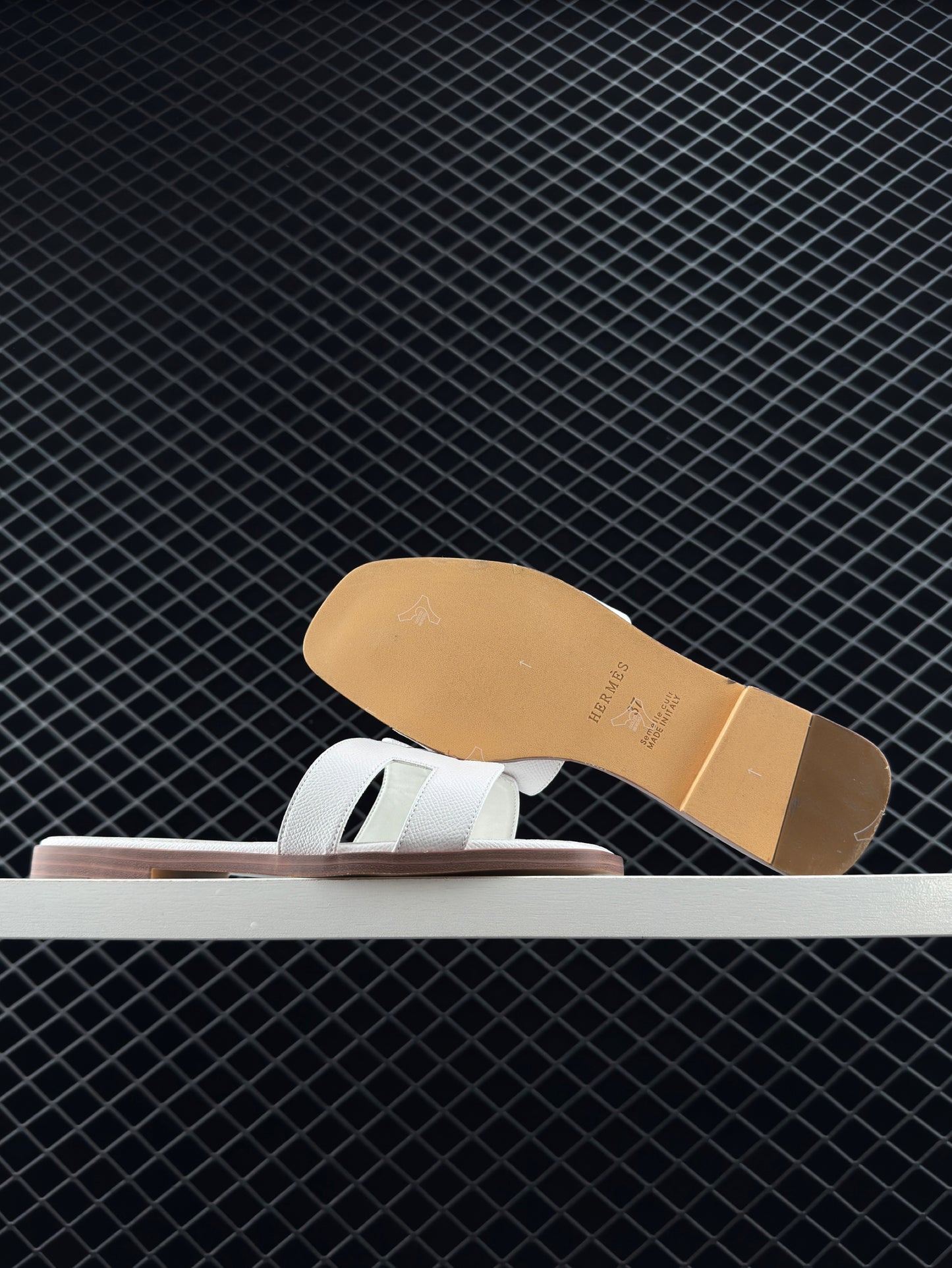 Hermes White Vacation Home Essentials Flat Slippers with Large Soles