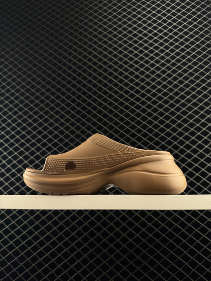 Balenciaga Pool Crocs Versatile Stylish Sandals