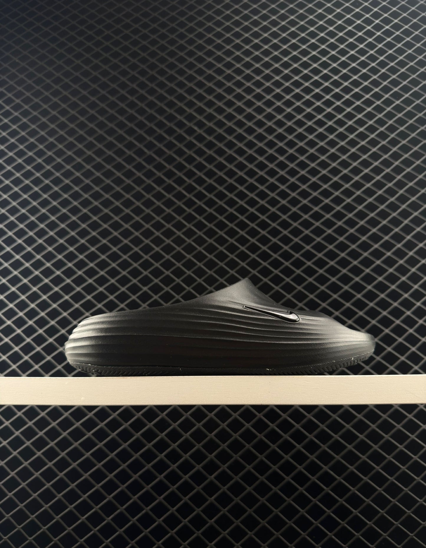 Nike Simple And Comfortable Hole Shoes