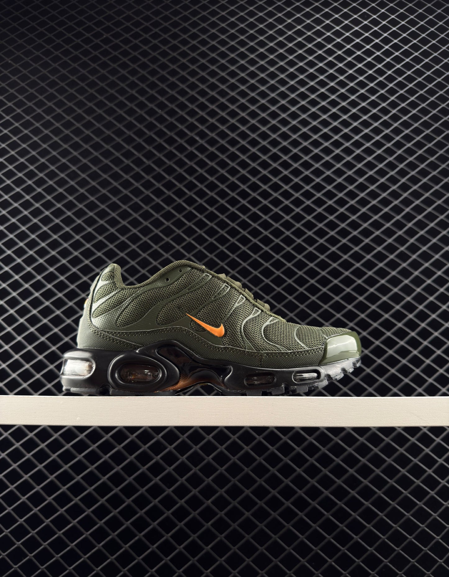 Nike Classic Color Sneakers