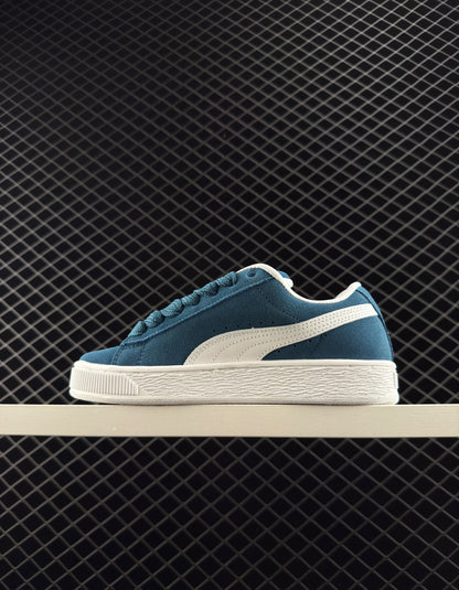 Puma Classic Color Flat Sneakers