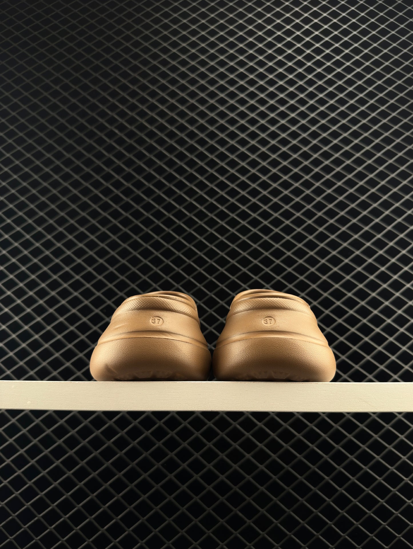 Balenciaga Pool Crocs Versatile Stylish Sandals