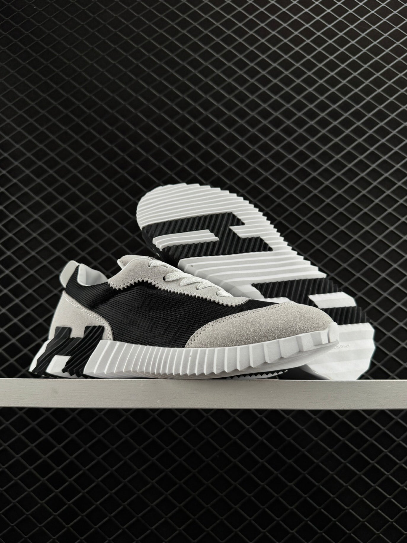 Hermes Bouncing Mesh Lace-up Round Toed Low-Top Life Casual Shoes