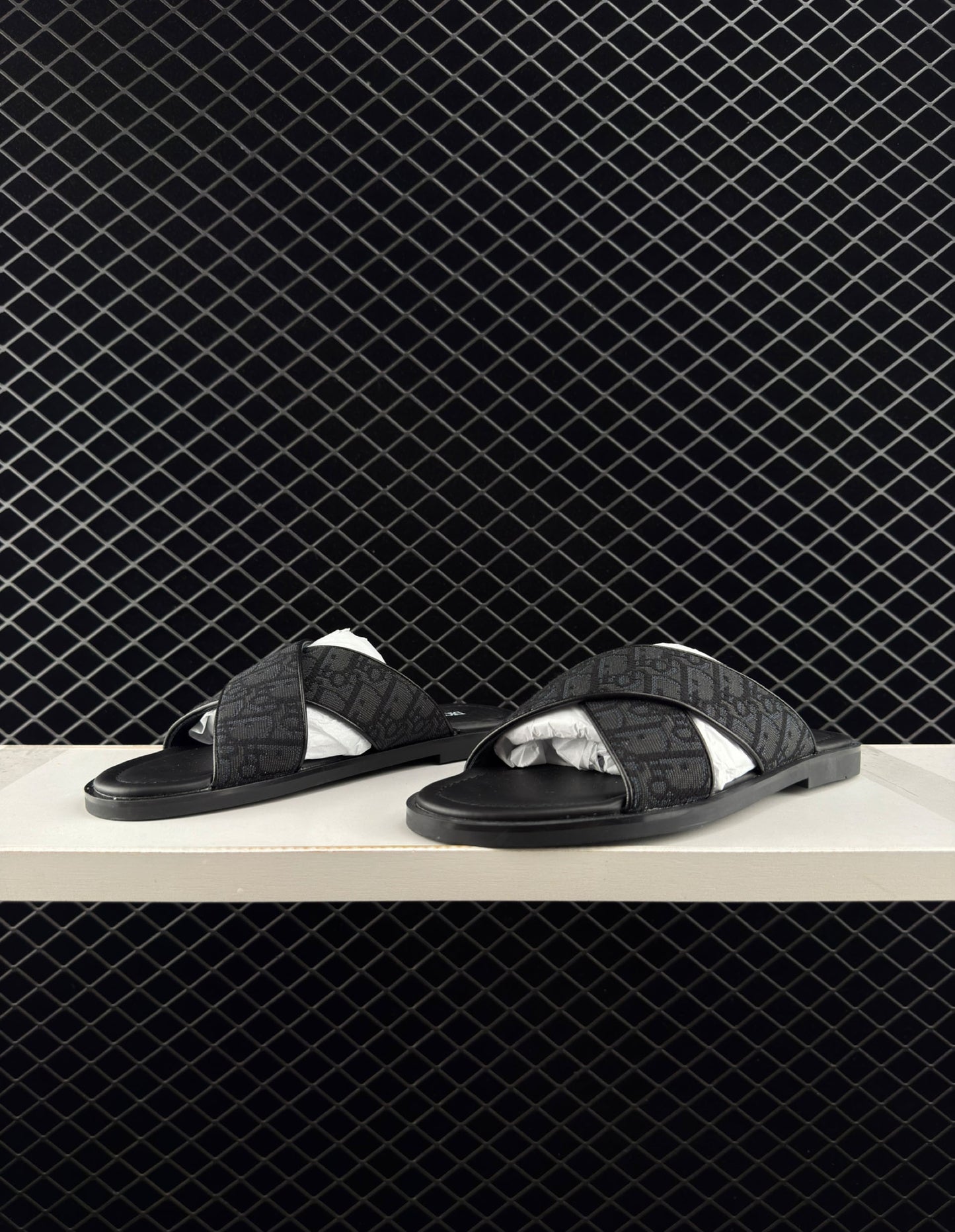 Dior Men's Cross-Bottom Slippers