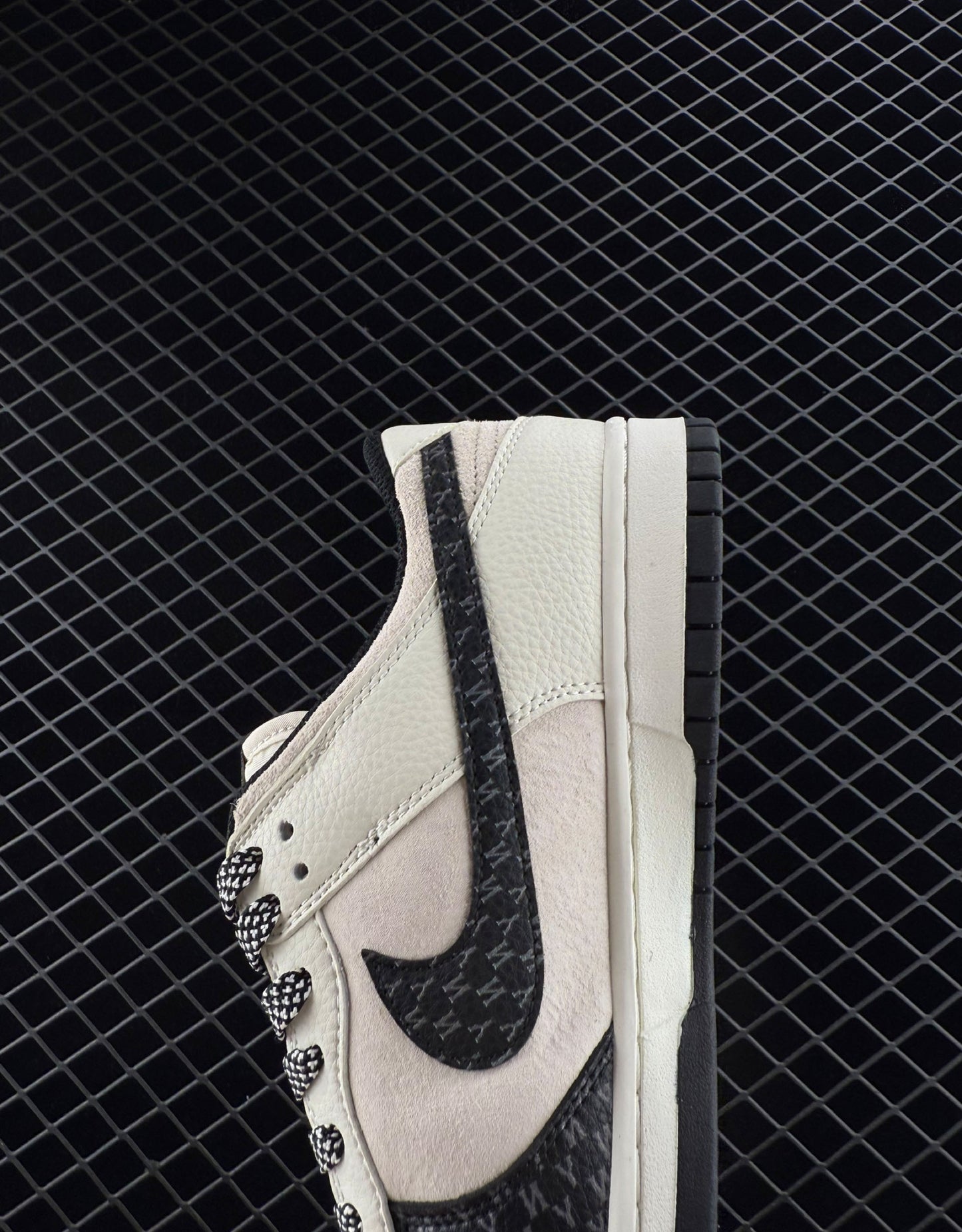 Nike SB Series Low-top Casual Sports Shoes