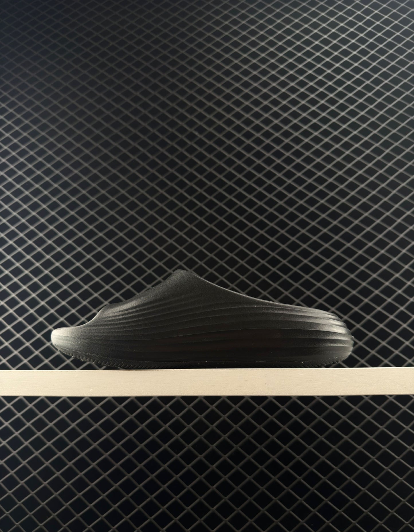 Nike Simple And Comfortable Hole Shoes