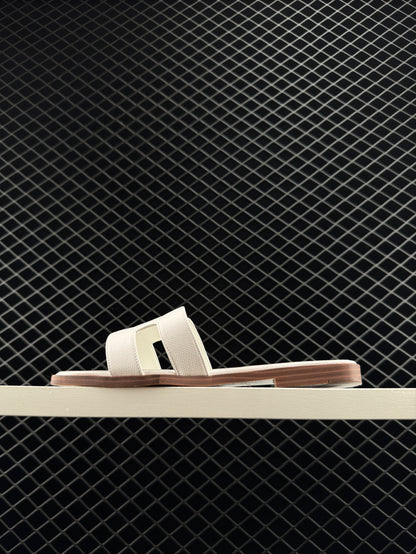 Hermes White Vacation Home Essentials Flat Slippers with Large Soles