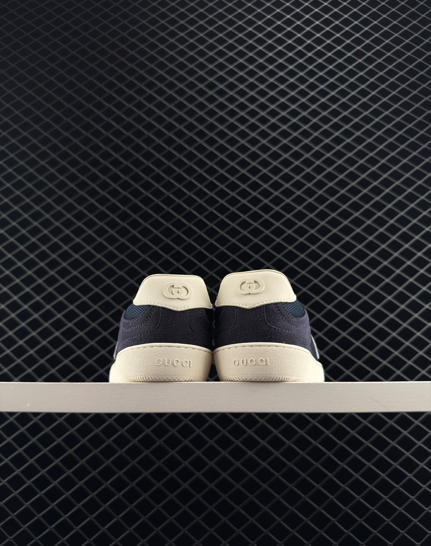 Gucci Low-top Casual Sneakers