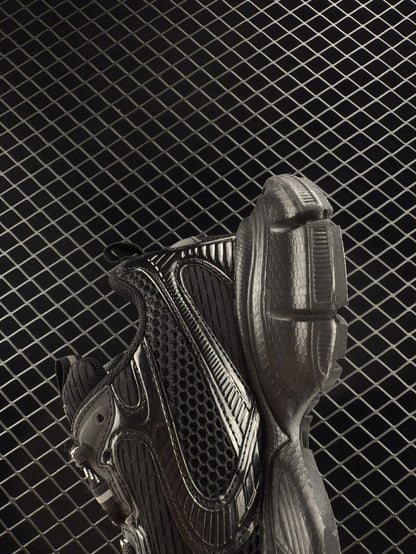 Balenciaga Retro Clunky Sneaker