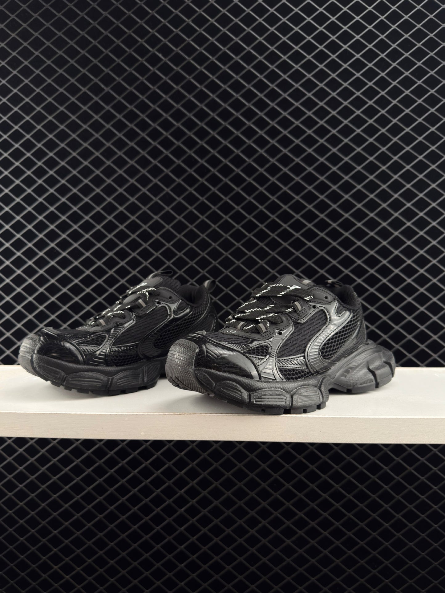 Balenciaga Retro Clunky Sneaker