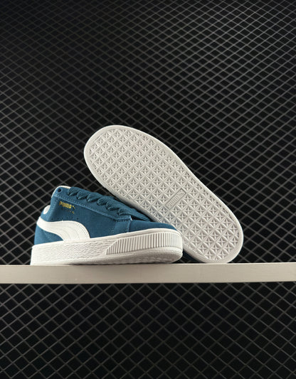 Puma Classic Color Flat Sneakers