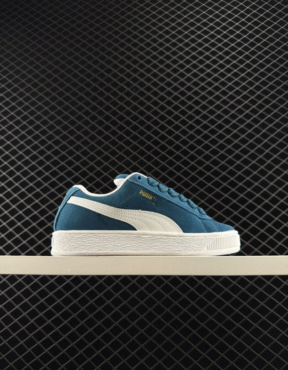 Puma Classic Color Flat Sneakers