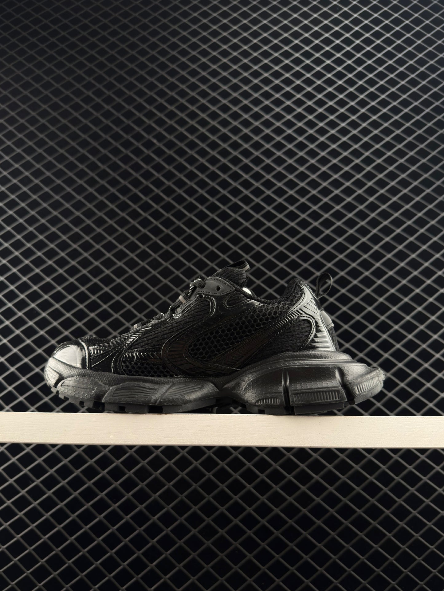 Balenciaga Retro Clunky Sneaker