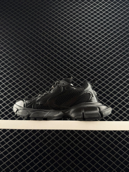 Balenciaga Retro Clunky Sneaker