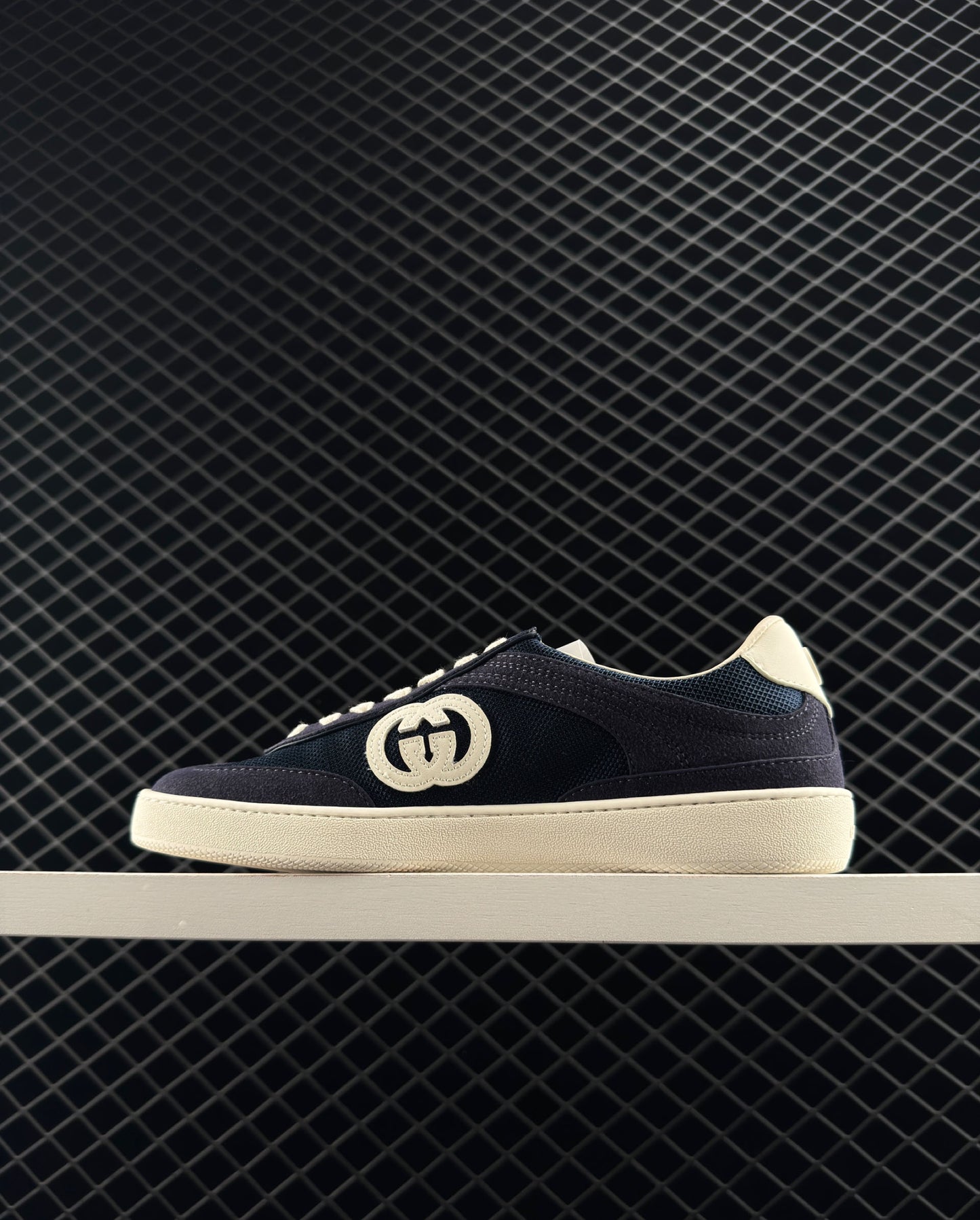 Gucci Low-top Casual Sneakers