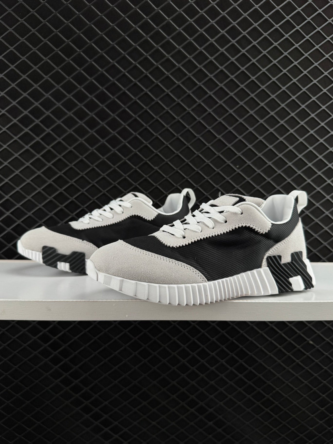 Hermes Bouncing Mesh Lace-up Round Toed Low-Top Life Casual Shoes